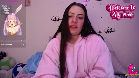 Snapshot of pearl_3 chatting on 23, 10, 2025 Pearl online show from 23, 10, 2025