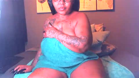 Pearl online show from 3, 3, 2025