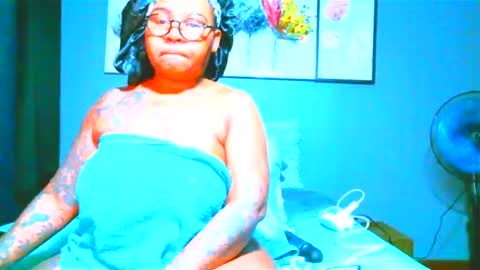 Pearl online show from 8, 3, 2025