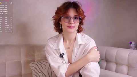 Lily online show from 28, 9, 2025