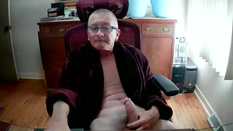peepingmale online show from 1, 1, 2025