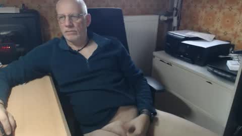 Pemue65 online show from 3, 12, 2025