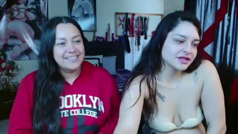 Snapshot of penelopeandmarilyn chatting on 21, 7, 2026 Penelope and my girlfriend Marilyn online show from 21, 7, 2026