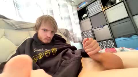 Snapshot of penguin666778 chatting on 12, 9, 2025 Penguin online show from 12, 9, 2025