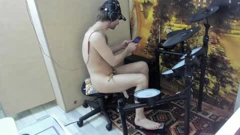 Snapshot of pepsi_pussy chatting on 14, 4, 2026 Naked Drummer online show from 14, 4, 2026