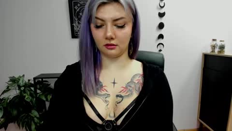 Snapshot of perfect_gabbie chatting on 4, 2, 2025 Gabbie online show from 4, 2, 2025