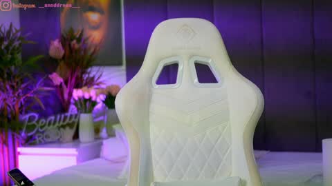 Dee online show from 7, 11, 2025