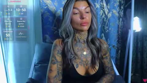 Snapshot of perfecttbaby77n chatting on 28, 10, 2025 Anna online show from 28, 10, 2025