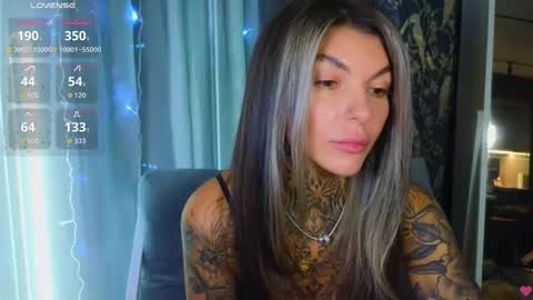 Snapshot of perfecttbaby77n chatting on 17, 11, 2025 Anna online show from 17, 11, 2025