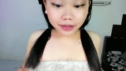 Snapshot of perky_rica chatting on 26, 10, 2025 island girl online show from 26, 10, 2025