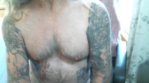 Snapshot of perkymalenipples chatting on 13, 12, 2025 perkymalenipples online show from 13, 12, 2025