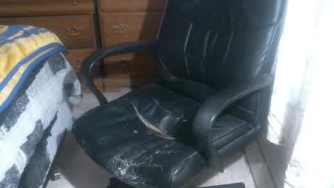 Snapshot of perkymalenipples chatting on 18, 12, 2025 perkymalenipples online show from 18, 12, 2025