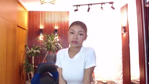 Perla online show from 12, 3, 2025