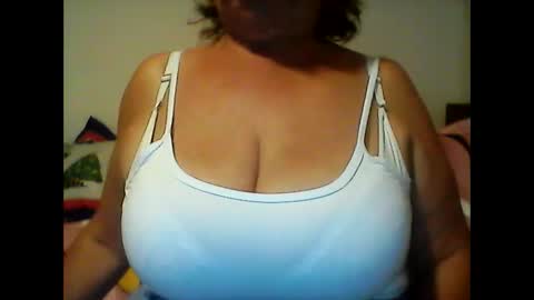 perlita070822 online show from 1, 1, 2025