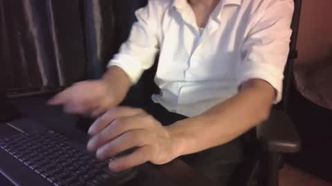 Lalo   x peruvianevil  ig peruvianevil  online show from 10, 4, 2026