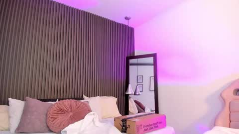 Snapshot of pervert_lizza chatting on 27, 11, 2025 Lizza online show from 27, 11, 2025