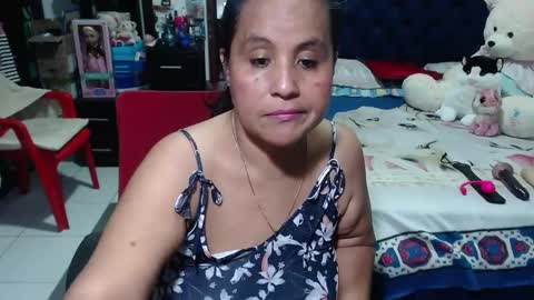 Snapshot of pervert_mommy_x chatting on 15, 1, 2025 SAMY online show from 15, 1, 2025