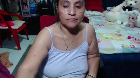 Snapshot of pervert_mommy_x chatting on 21, 1, 2025 SAMY online show from 21, 1, 2025