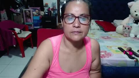 Snapshot of pervert_mommy_x chatting on 26, 1, 2025 SAMY online show from 26, 1, 2025