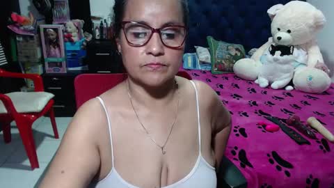 Snapshot of pervert_mommy_x chatting on 8, 2, 2025 SAMY online show from 8, 2, 2025