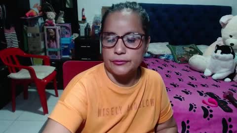 Snapshot of pervert_mommy_x chatting on 15, 2, 2025 SAMY online show from 15, 2, 2025