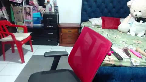 Snapshot of pervert_mommy_x chatting on 11, 3, 2025 SAMY online show from 11, 3, 2025