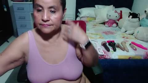 Snapshot of pervert_mommy_x chatting on 24, 9, 2025 SAMY online show from 24, 9, 2025