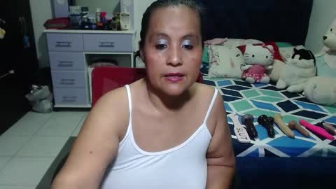 Snapshot of pervert_mommy_x chatting on 12, 10, 2025 SAMY online show from 12, 10, 2025