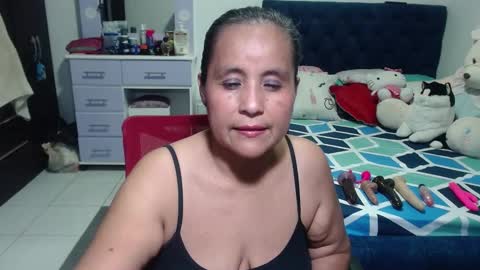 Snapshot of pervert_mommy_x chatting on 13, 10, 2025 SAMY online show from 13, 10, 2025