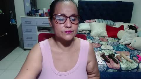 Snapshot of pervert_mommy_x chatting on 20, 10, 2025 SAMY online show from 20, 10, 2025