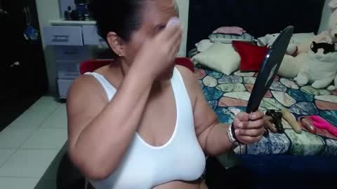 Snapshot of pervert_mommy_x chatting on 27, 10, 2025 SAMY online show from 27, 10, 2025