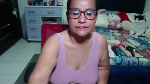 Snapshot of pervert_mommy_x chatting on 30, 10, 2025 SAMY online show from 30, 10, 2025