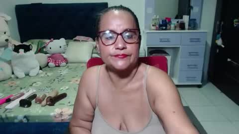 Snapshot of pervert_mommy_x chatting on 3, 12, 2025 SAMY online show from 3, 12, 2025