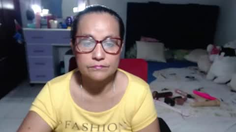Snapshot of pervert_mommy_x chatting on 26, 6, 2026 SAMY online show from 26, 6, 2026