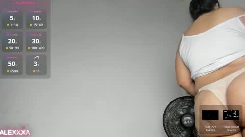 Snapshot of pervertt_mommy chatting on 15, 9, 2025 Alexandra online show from 15, 9, 2025