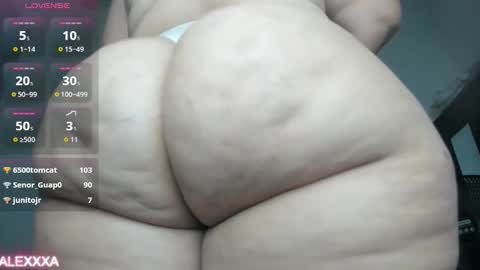 Snapshot of pervertt_mommy chatting on 7, 11, 2025 Alexandra online show from 7, 11, 2025