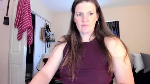 Snapshot of pessimistically_optimistic chatting on 2, 1, 2025 Kelly online show from 2, 1, 2025