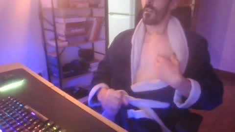 peter_coat online show from 18, 7, 2026