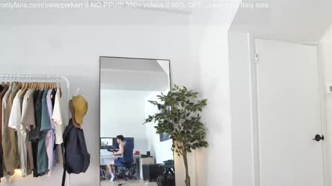 Peter Parker online show from 17, 4, 2026