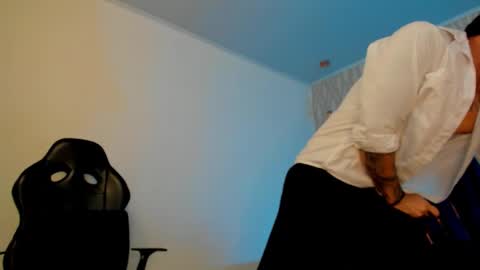 PETES EVANS new account online show from 14, 11, 2025