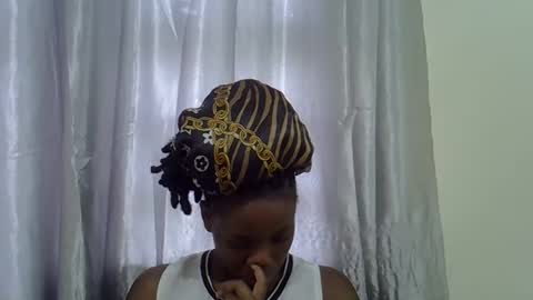 petite_melan online show from 22, 10, 2025