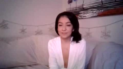 Snapshot of petite_treat_ chatting on 21, 12, 2025 petite treat online show from 21, 12, 2025