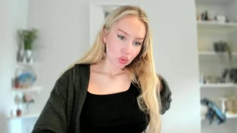 Ava online show from 22, 3, 2026