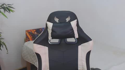 Snapshot of petiteasianx chatting on 17, 1, 2025 Vrin online show from 17, 1, 2025