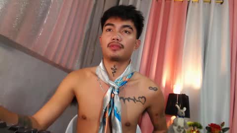 Snapshot of petiteasianx chatting on 8, 2, 2025 Vrin online show from 8, 2, 2025