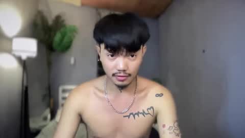 Snapshot of petiteasianx chatting on 2, 12, 2025 Vrin online show from 2, 12, 2025