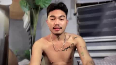 Snapshot of petiteasianx chatting on 14, 12, 2025 Vrin online show from 14, 12, 2025