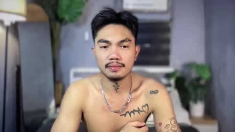 Snapshot of petiteasianx chatting on 15, 12, 2025 Vrin online show from 15, 12, 2025