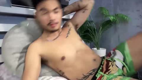 Snapshot of petiteasianx chatting on 17, 12, 2025 Vrin online show from 17, 12, 2025