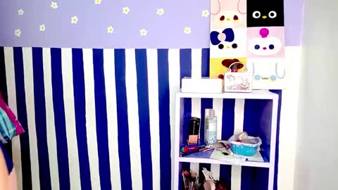 danna online show from 17, 4, 2026